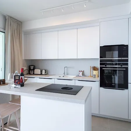 Apartment Bayview Hills Deluxe By Casasol